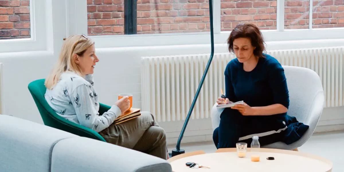 Psychologist vs Psychotherapist How They Differ (Canada)